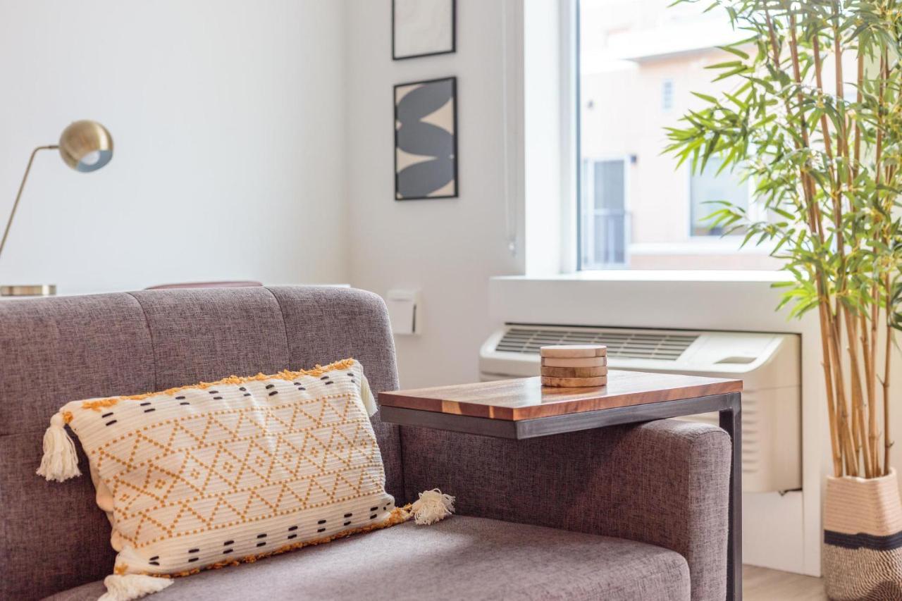 Studio Apartment In Ванкувер Экстерьер фото